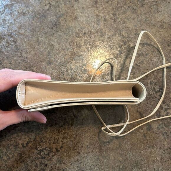 GUCCI Rare Slim Case Pen/ Cigar/ Lipstick Lanyard Leather Cream - Picture 6 of 12